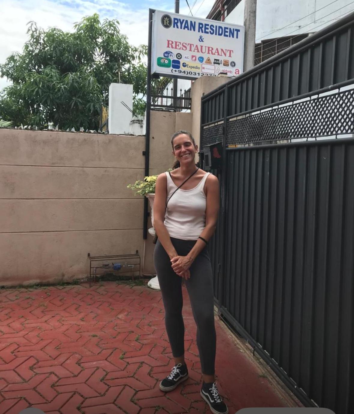Ryan Residence & Restaurant ネゴンボ エクステリア 写真