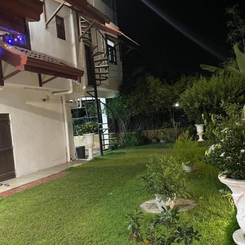 Ryan Residence & Restaurant ネゴンボ エクステリア 写真